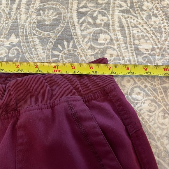 Med Couture scrub set burgundy wine top size 3x bottoms size 2x joggers - Picture 5 of 7